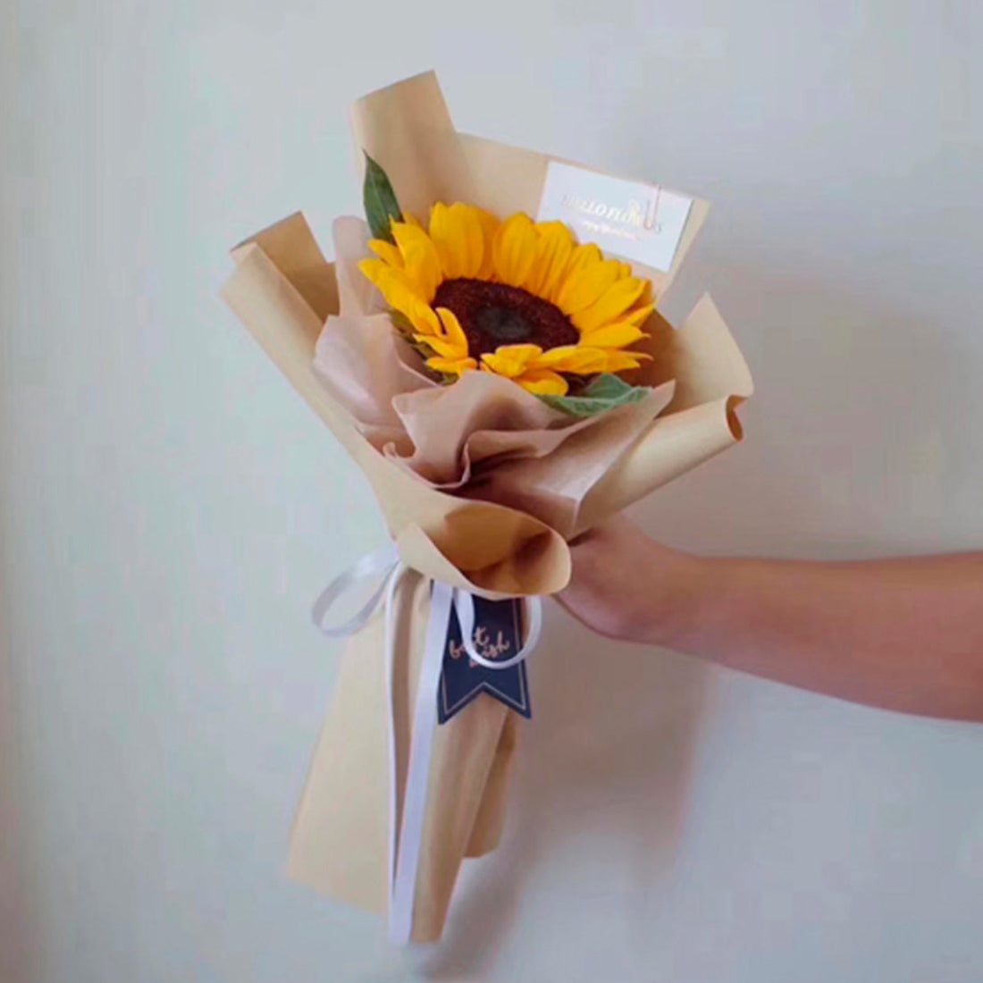 Cómo usar papel kraft: ideas para flores, regalos y más
