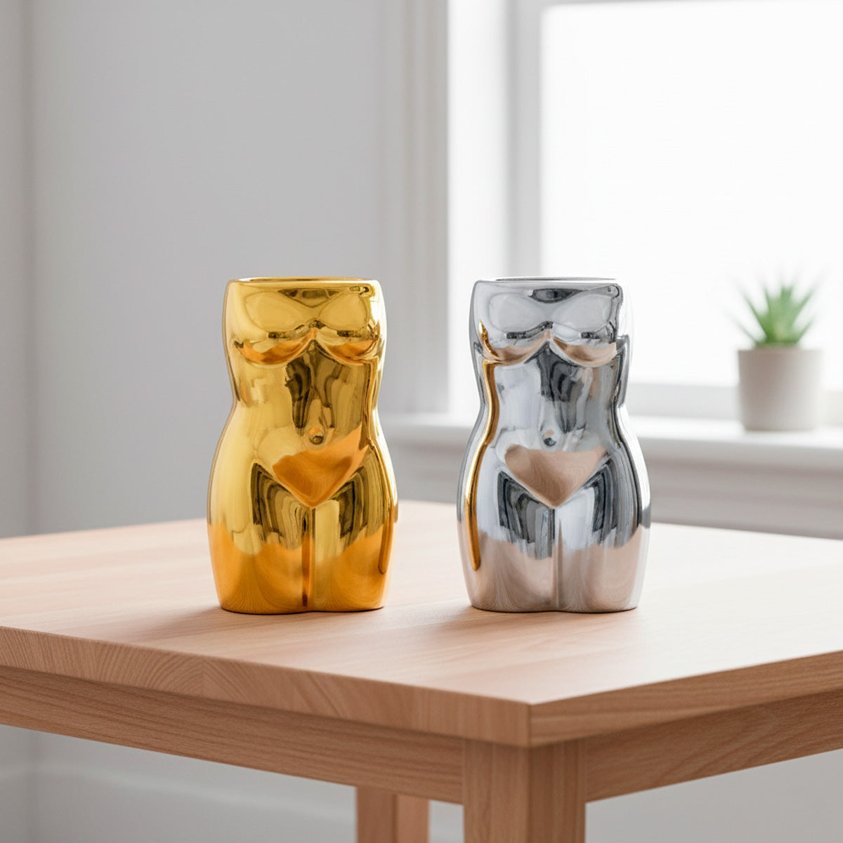 Florero de cerámica en forma de cuerpo femenino acabado brillante