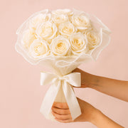 Malla con borde de perlas para bouquet floral