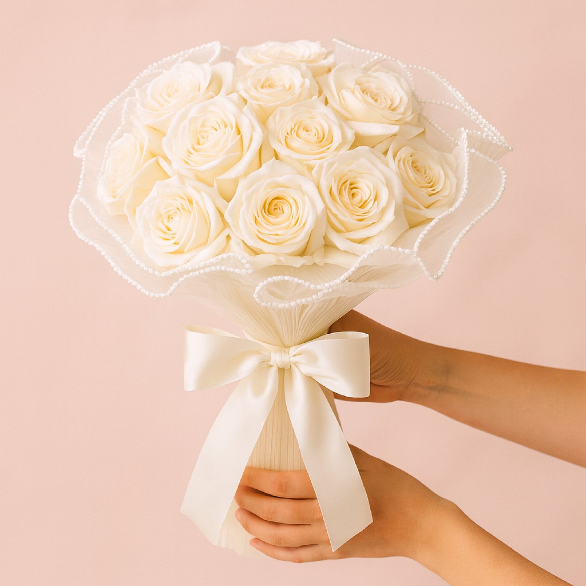 Malla con borde de perlas para bouquet floral