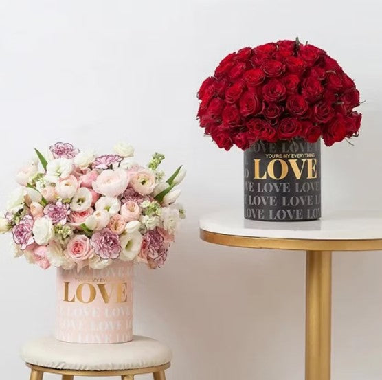 Caja floral letras LOVE, caja floral o empaque floral para arreglos florales 