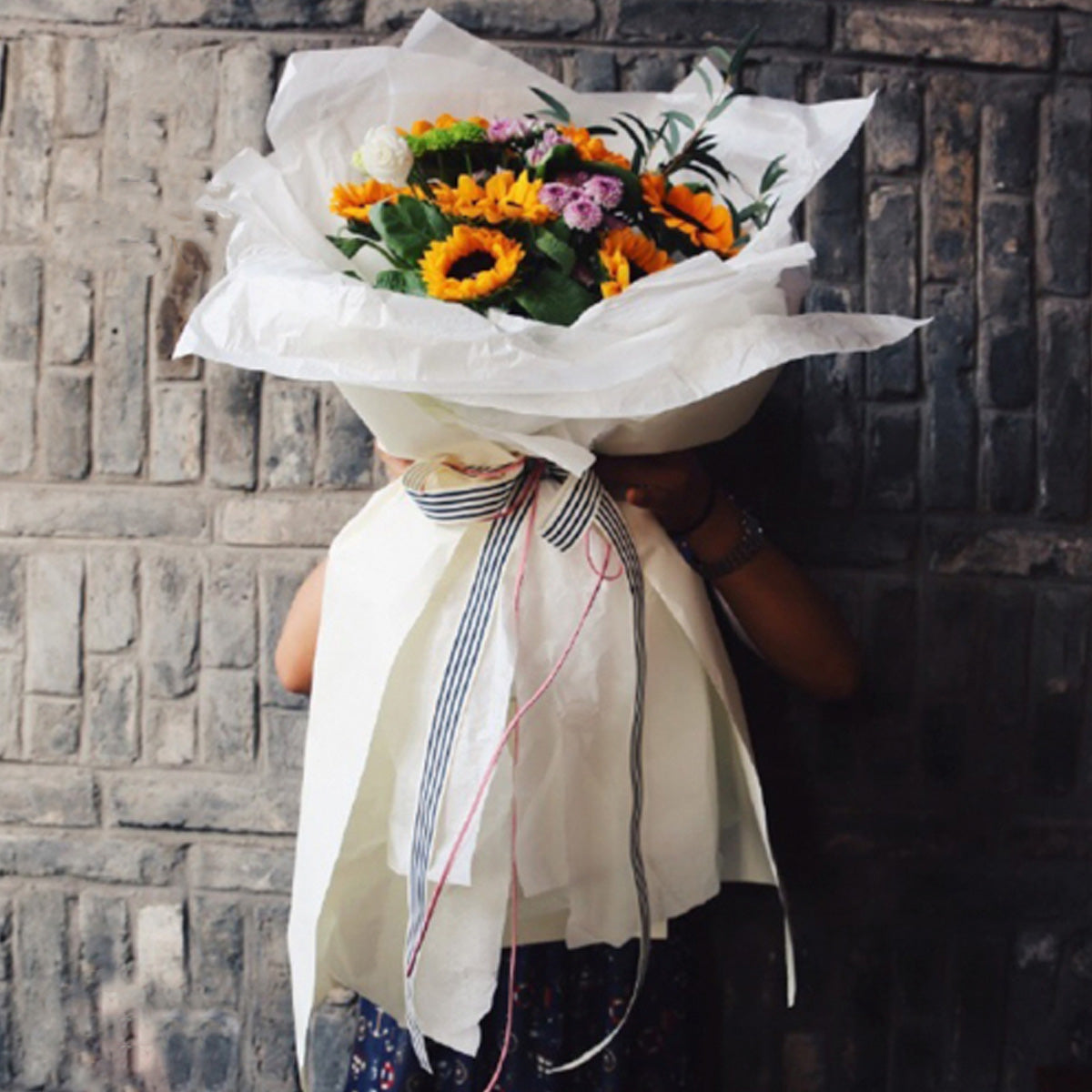 Papel china tipo seda paquete de 40 pliegos en varios colores