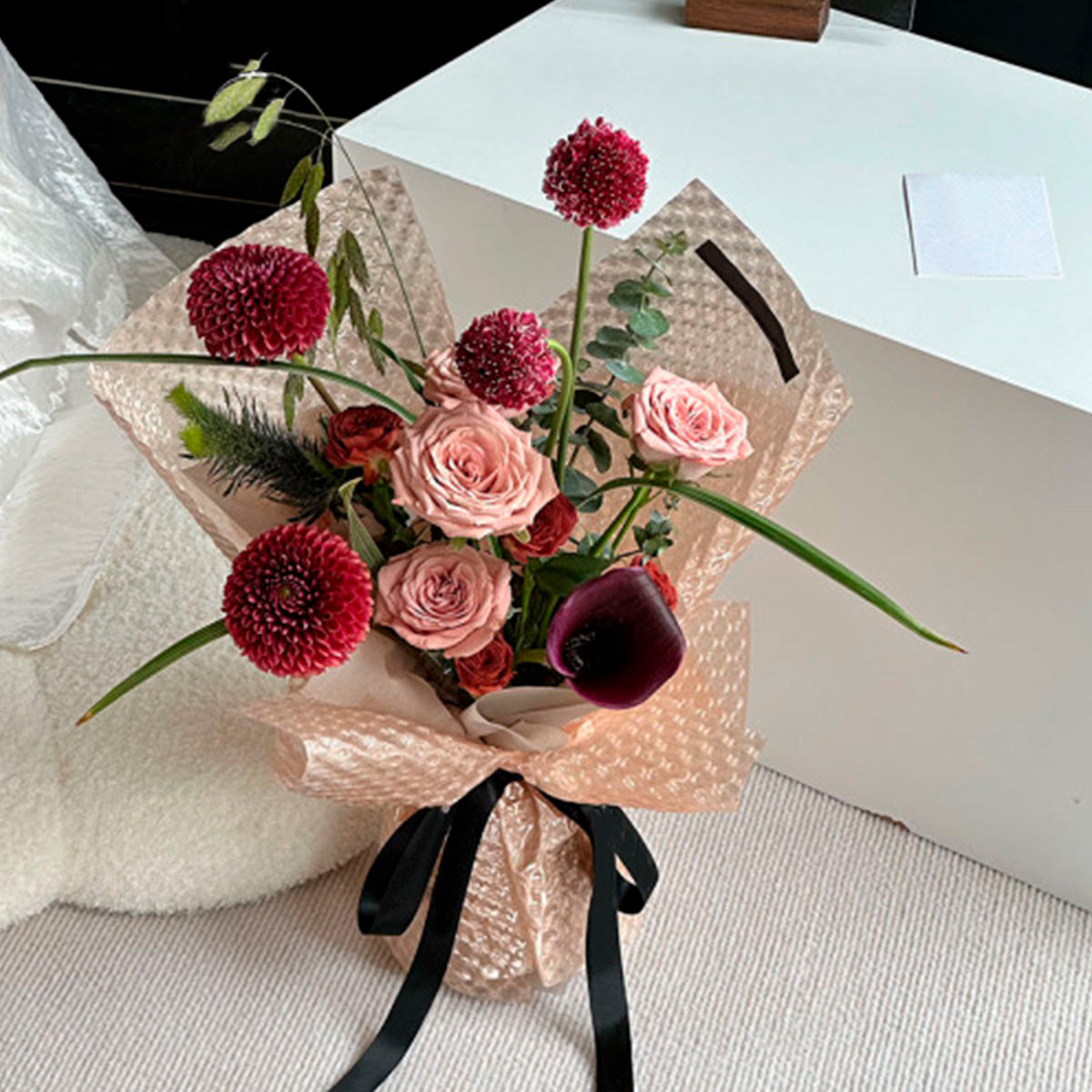 Ramo de papel coreano con textura burbuja color nude