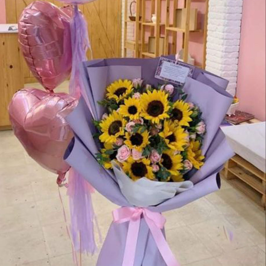 ejemplo de uso de papel coreano bicolor para envolver ramos y flores