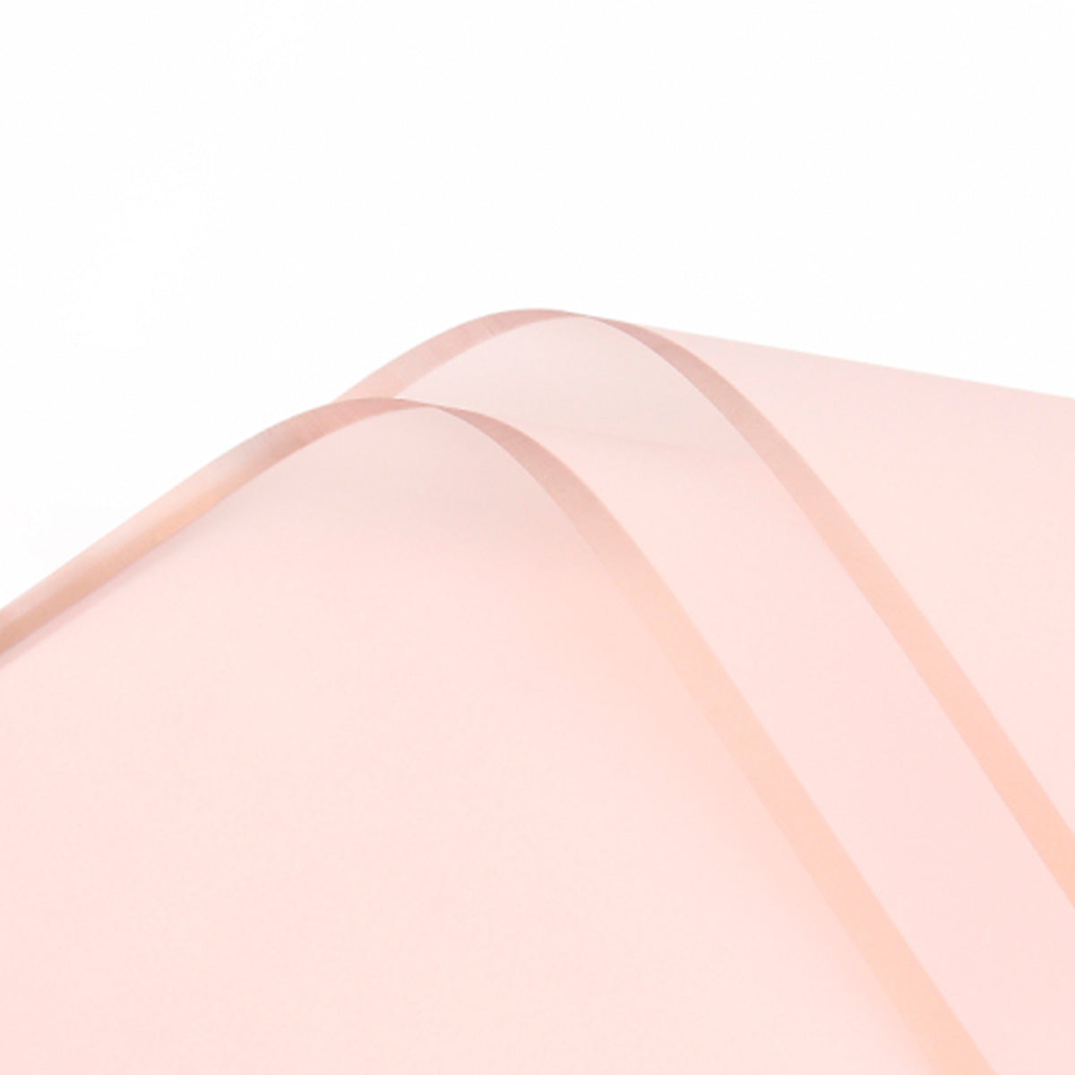 Papel coreano premium translúcido e impermeable con franjas doradas para ramos de flores  en paquete de 20 pliegos, color rosa claro.