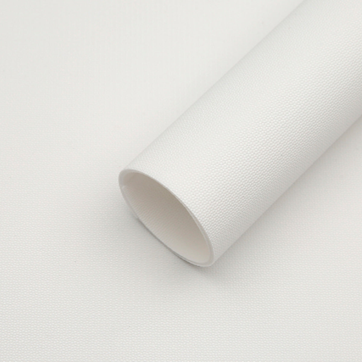 Papel coreano tipo pellón en colores blanco. Insumo para floreria, ramos y envolver flores, de alta calidad.